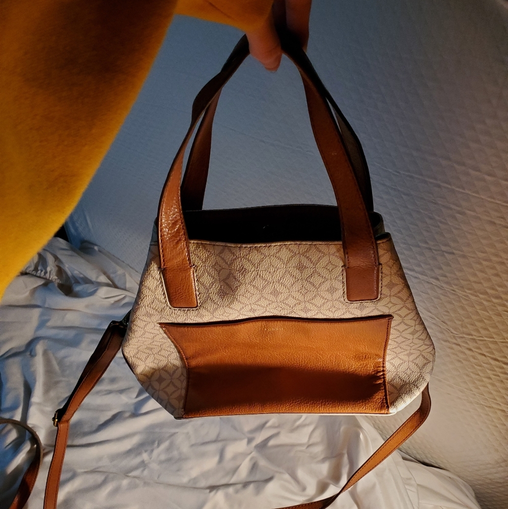 Fossil tote bag